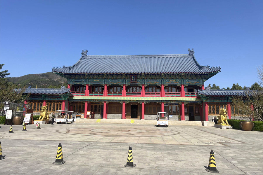 人在殡仪馆火化后，骨灰是否可以让亲人带回家？